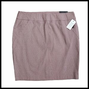 NWT RW&CO Women's Burgundy Pattern Stretchy Skirt Size XL